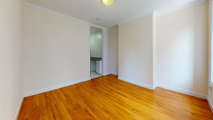 Rented by Bond New York | media 2