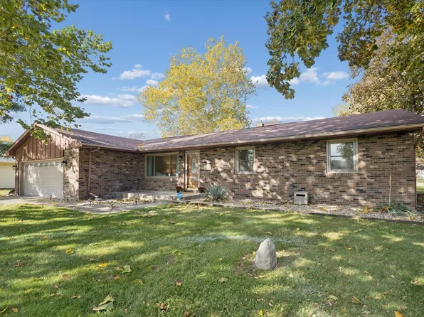 11837 Bowman Dr, Mishawaka, IN 46545