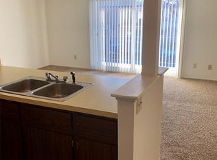 1831 W Eastbay Pkwy APT 16, Essexville, MI 48732