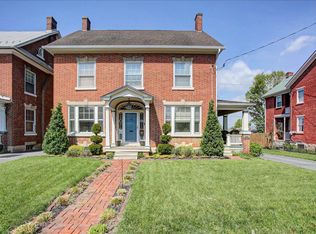 301 S Washington St, Greencastle, PA 17225