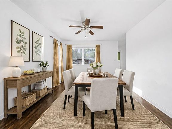 2nd image of 4904 Holly Rd