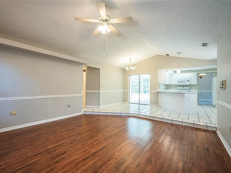 2326 Deerbrook Dr — Photo 34