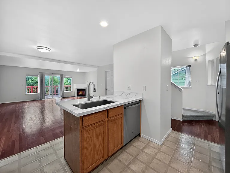 10665 2nd Pl SW — Photo 4
