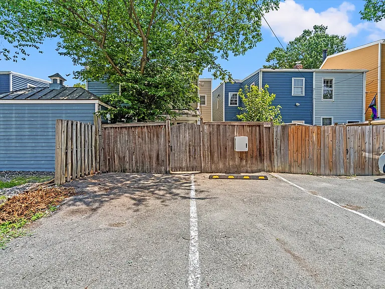 406 N Payne St — Photo 12