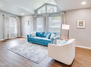 1112 NE Fogarty St, Newport, OR 97365