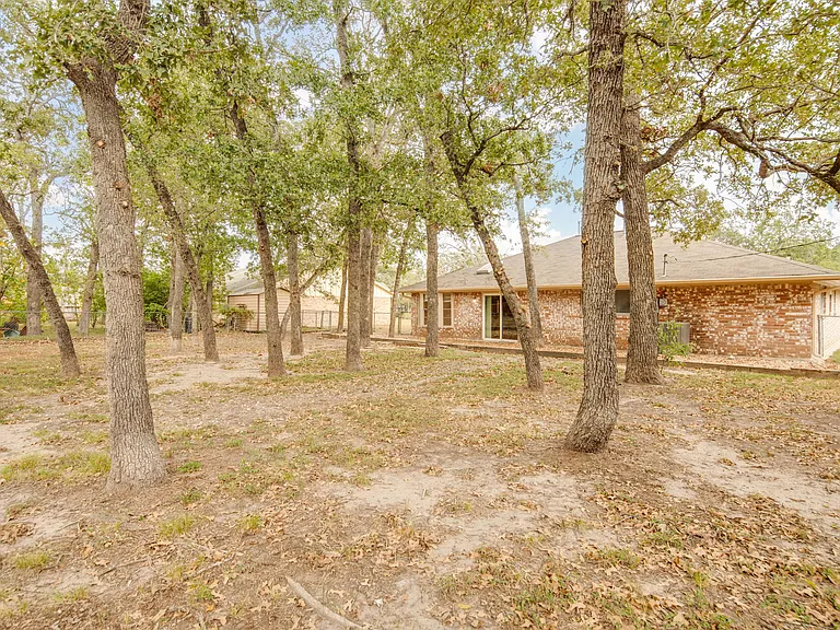 1201 Francis Dr — Photo 19