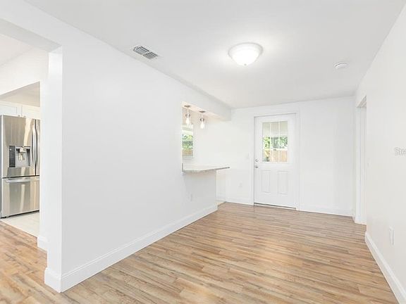5th image of 2933 Lake Margaret Dr