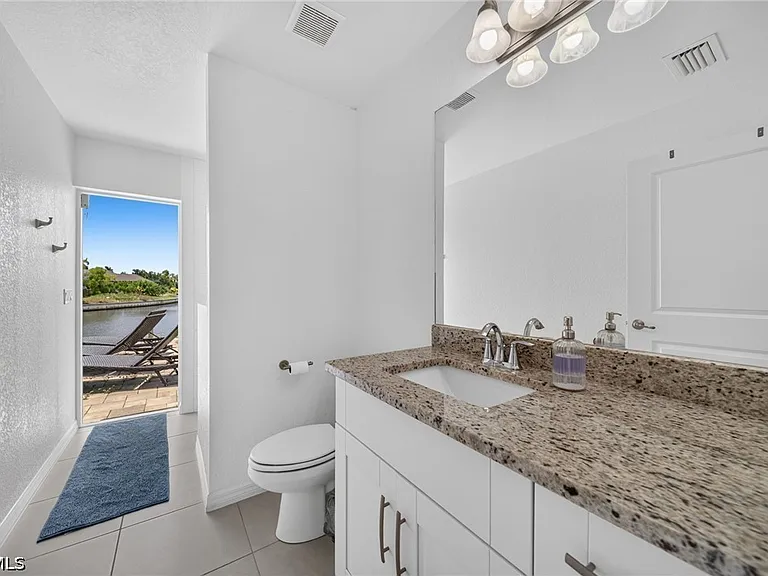 2204 SW 30th Terrace Cpe — Photo 20