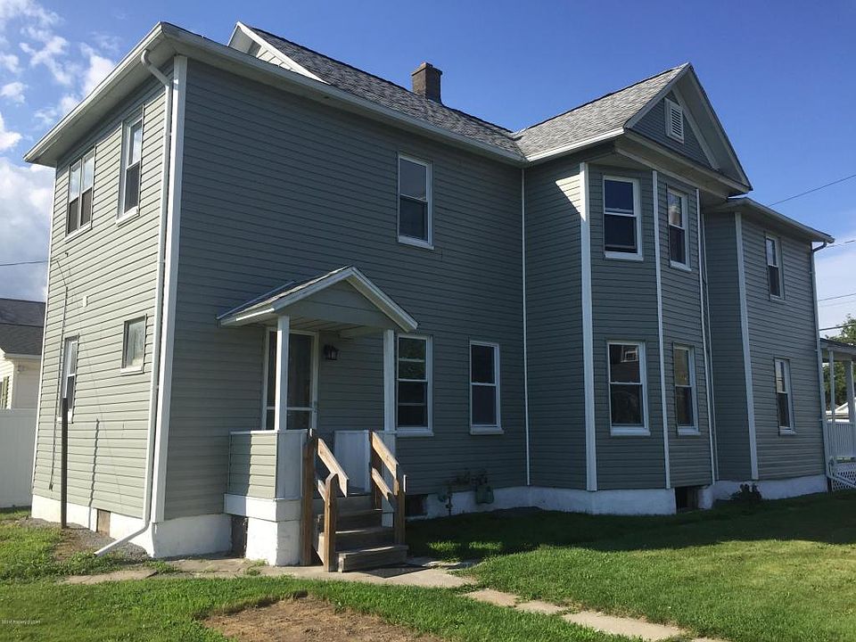 2nd image of 160 Kossack St