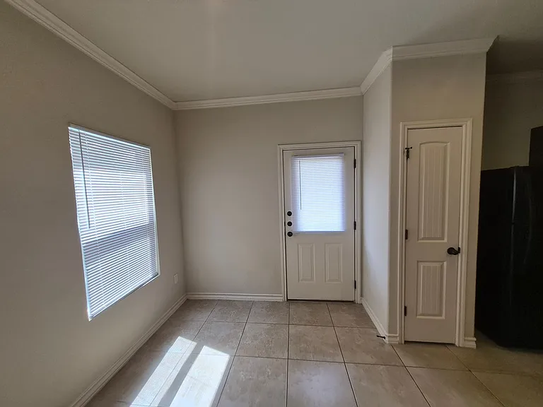 6618 Arancione Ave #104 — Photo 6