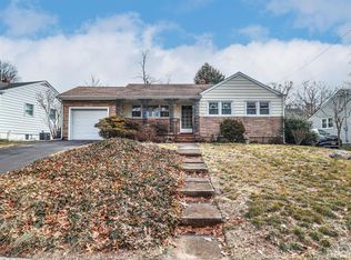 259 Crestwood Dr, Milltown, NJ 08850