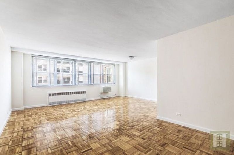 1st image of 201 E 19th St APT 8F