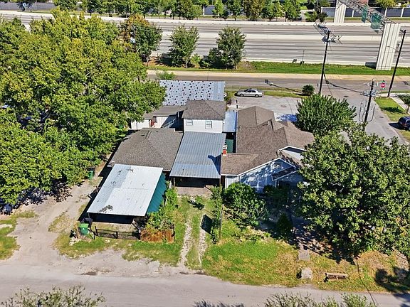 4th image of 2809 Lawrence St
