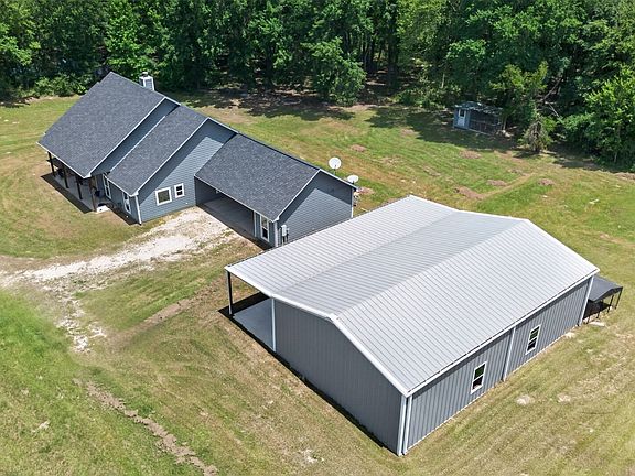 3rd image of 1094 County Road 2389