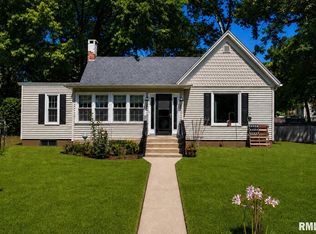 521 7th St, Lacon, IL 61540