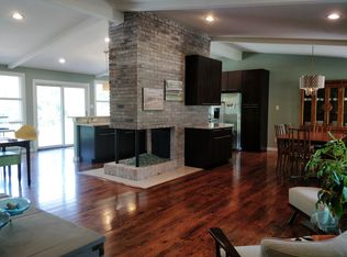 423 N Mason Rd, Saint Louis, MO 63141