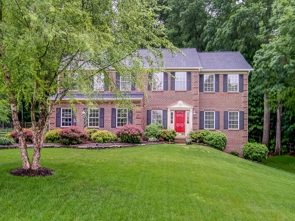 1st image of 5849 Chittenden Dr