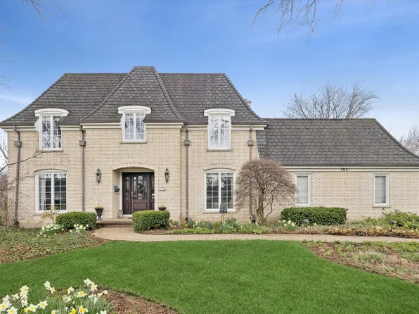 156 Sunset Ave, Glen Ellyn, IL 60137