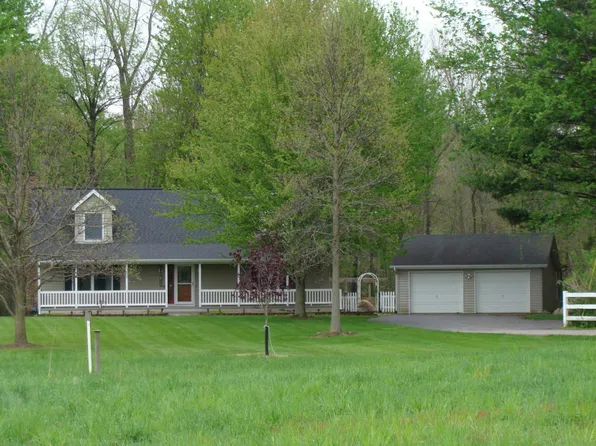 131 S Behnke Rd, Coldwater, MI 49036