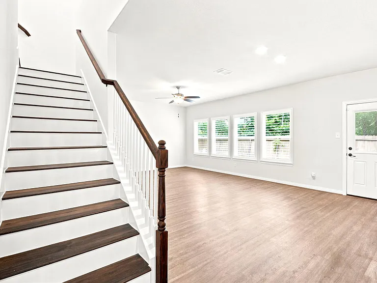 1202 Vilamoura Ct — Photo 23