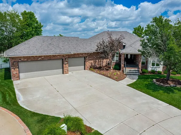 2322 W Timbercreek Ct, Wichita, KS 67204