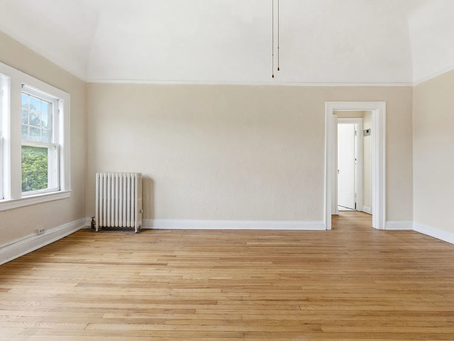 2 bed, 808 sqft, $1,200 — Photo 3