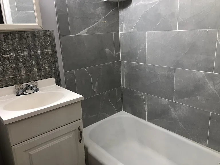 4833 Longshore Ave #3 — Photo 7