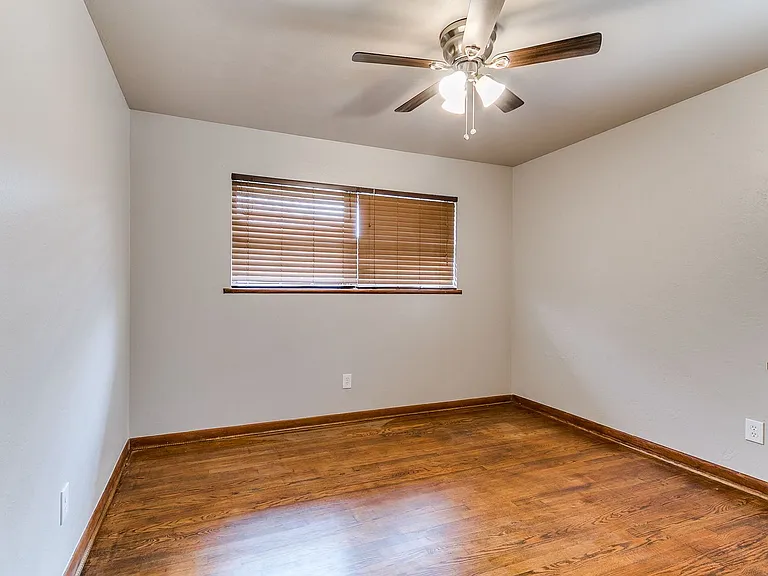 721 E Bouse Dr — Photo 9