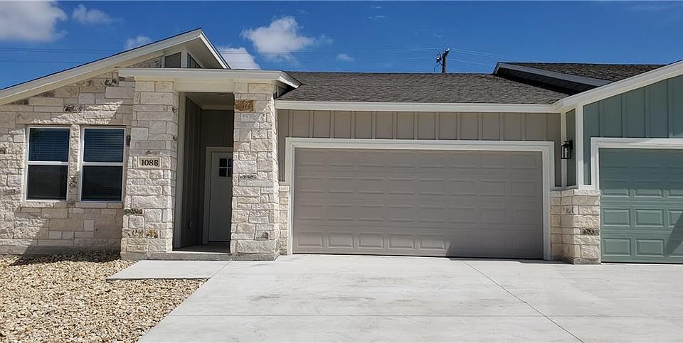 1st image of 108 Everett Ct #B