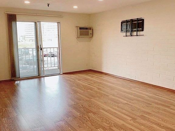 3rd image of 115 W Squantum St APT 202