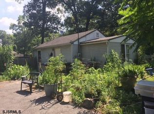 13 Vella La Vella Ln, Egg Harbor Township, NJ 08234