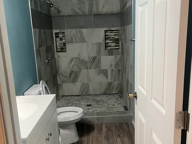 406 E R St #1 — Photo 5