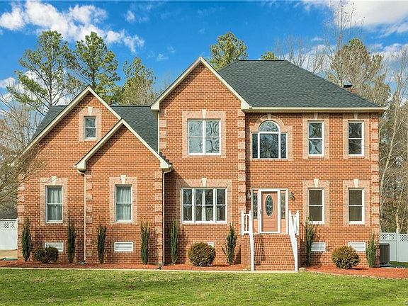 3rd image of 5230 Fisher Crest Ln