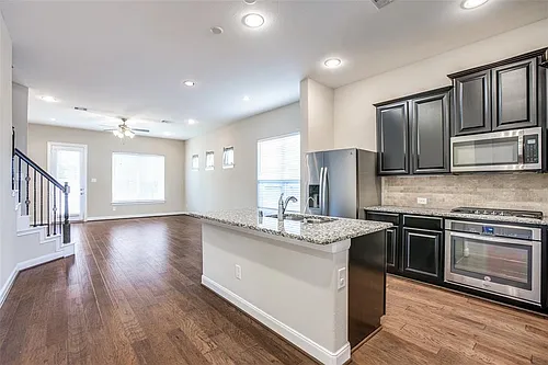 22503 Miramar Bend Dr Photo 1