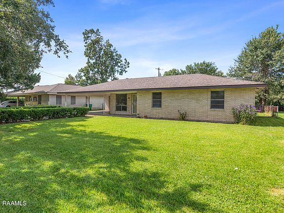5th image of 127 Knollwood Dr