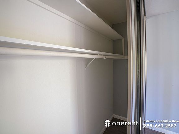 2nd image of 1600 Carmel Dr APT 19