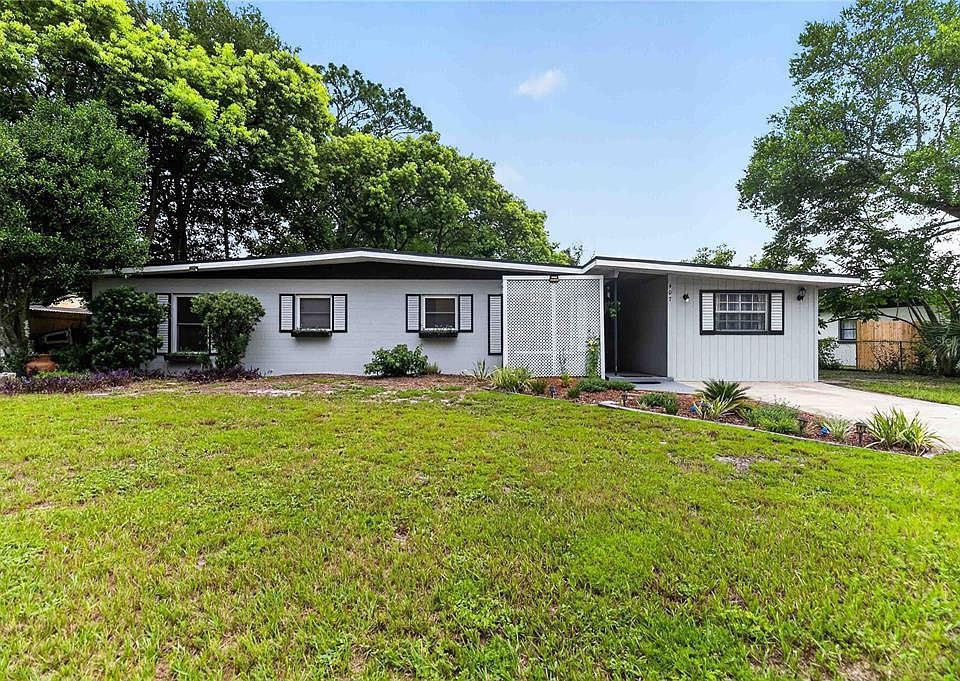 1st image of 407 S SUNLAND DRIVE