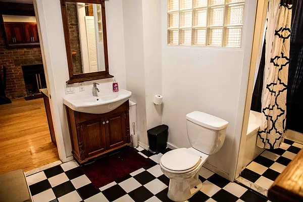 Rented by Best Find Realty Co | media 8