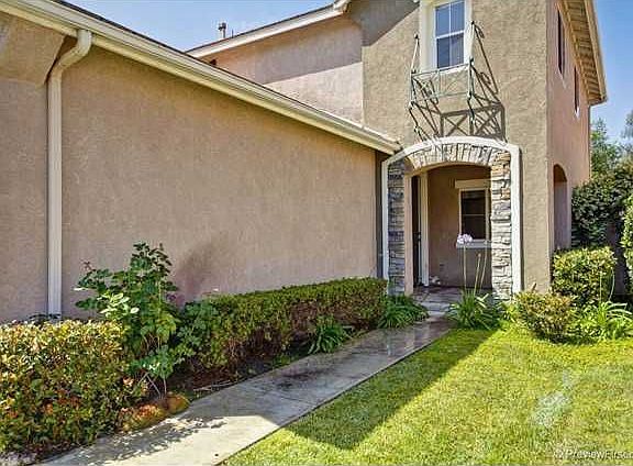 3rd image of 1267 Avenida Amistad