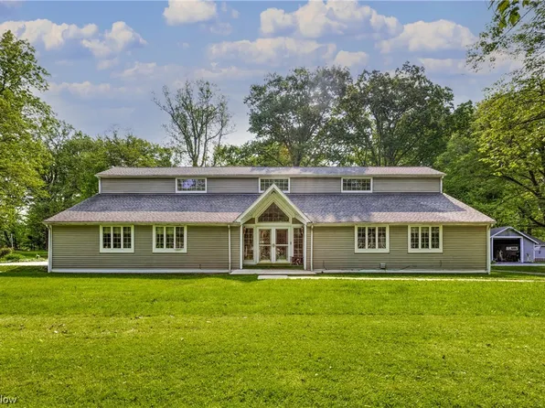 7789 Hubbard Bedford Rd, Hubbard, OH 44425