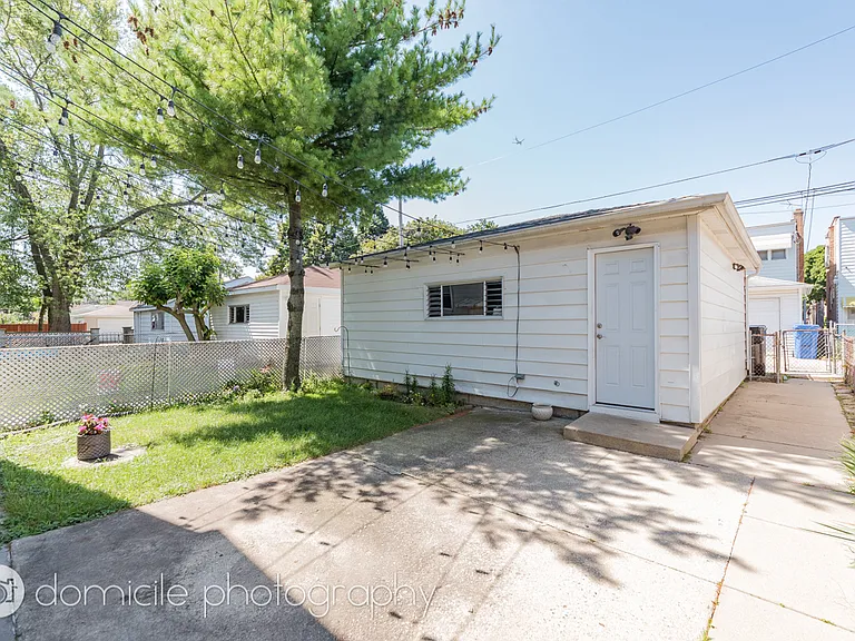 4906 N Marmora Ave #1 — Photo 22