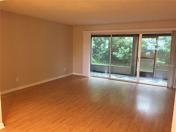 5th image of 200 Country Club Dr APT 1307