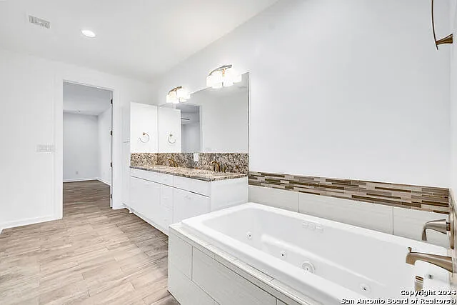 1303 Summerfield — Photo 11