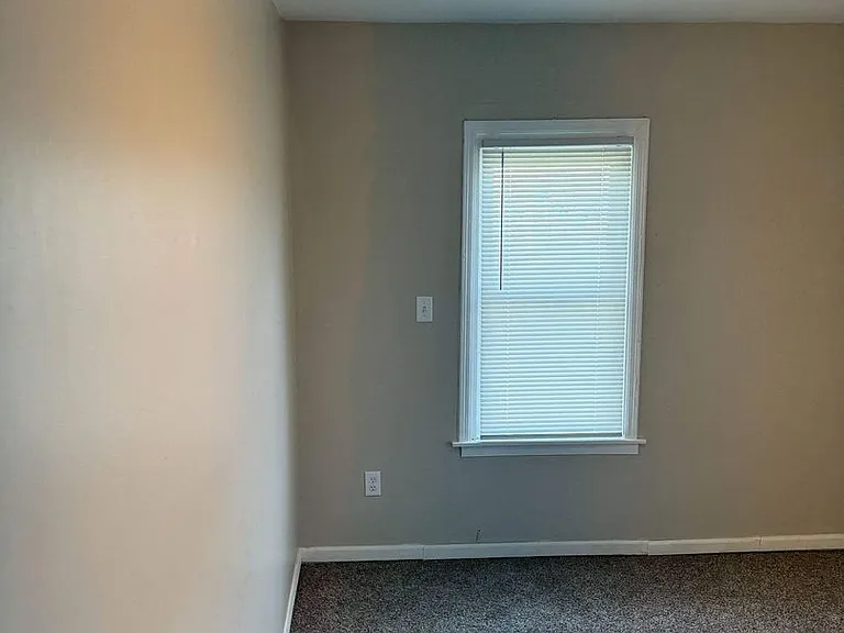 4604 Johnson Ave — Photo 23