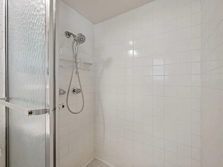 1332 Brookside Dr — Photo 11