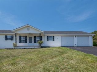 817 Holly Springs Rd, Mount Airy, NC 27030