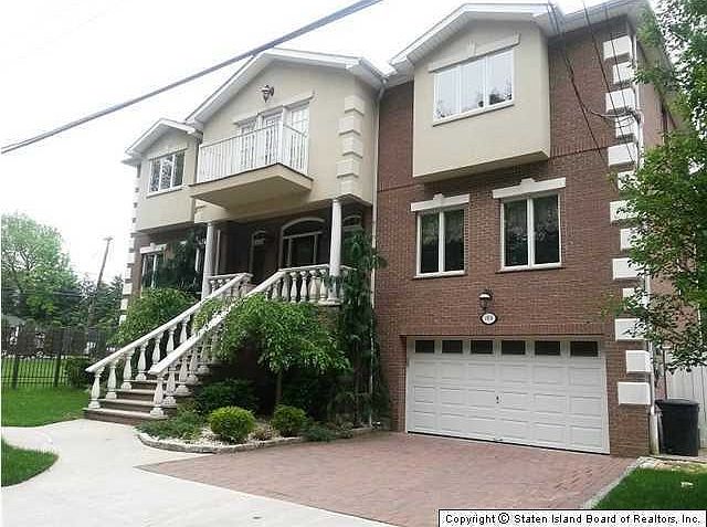 1st image of 104 Hitchcock Ave
