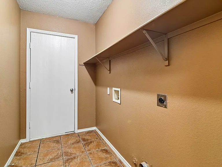 2232 Chestnut Dr — Photo 20