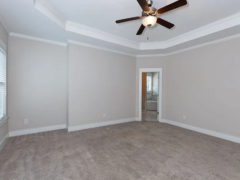 2033 Cherokee Dr — Photo 20