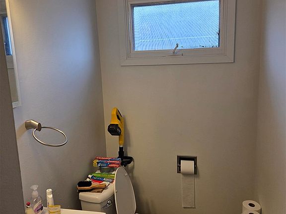4th image of 5511 N Linwood Ave #5509